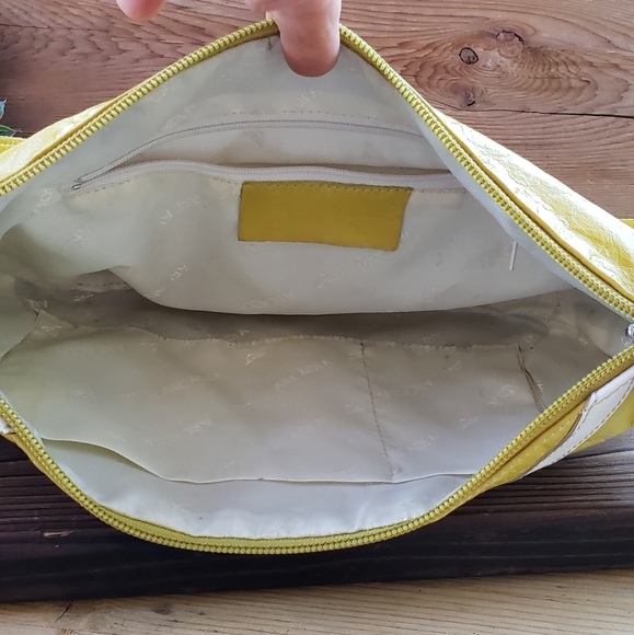 Arcadia Leather Funky Hobo Bag - Picture 7 of 16